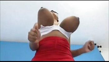 Scopata porno signore mature in pubblico su un autobus affollato