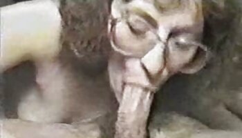 Splendida ragazza bruna incontra video hard donne mature italiane da vicino il suo nuovo coinquilino