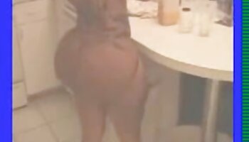 Affascinante dolcezza tardone nude ceca viene tentata nel centro commerciale e scopata in pov