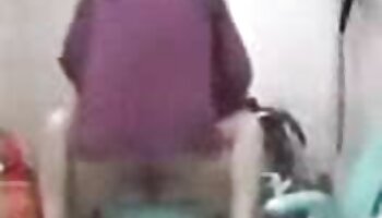 Anita porno milf troie paga l'autista con un sesso veloce