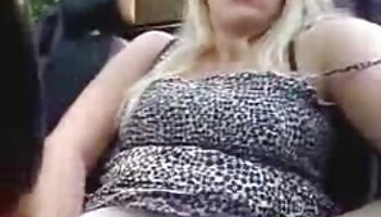 lei lo fissa a secco in modo grazioso video porno donna matura e deciso