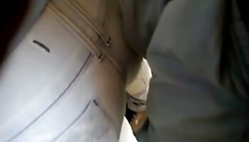 Papà video porno mature sexy ha un'avventura sessuale con una giovane vicina di casa