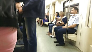 Un'adolescente e i donne mature lesbiche suoi jeans (compilation di masturbazione).