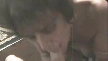 JERK . ADOLESCENTE milf tette grandi CON CAPELLI CHIARI SPLENDENTE
